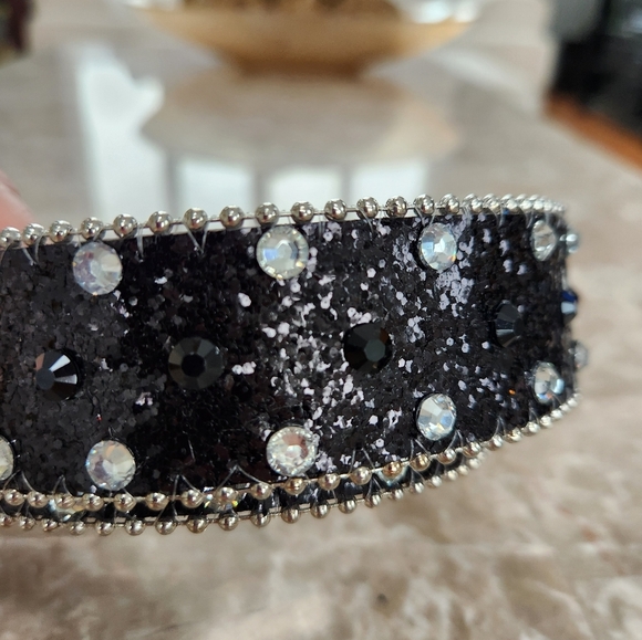 Elegant Black and Silver Rhinestone Belt - Picture 3 of 5